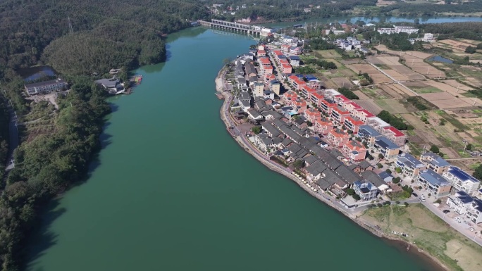 航拍水乡古镇全景