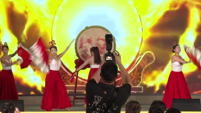 女子大鼓表演舞台现场