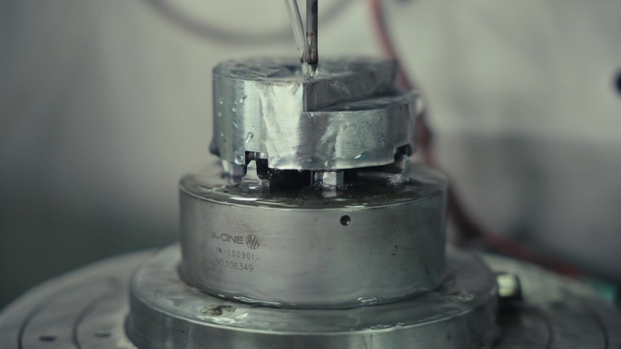 机床电磁微孔加工全过程视频素材