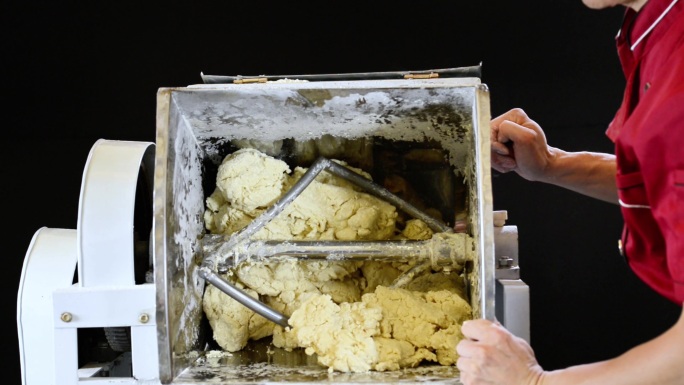 和面机 食品加工机械 面食 牛肉刀削面