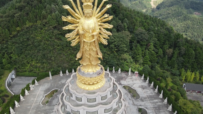 航拍千手观音金像