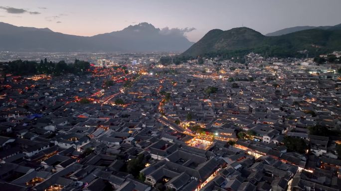 丽江古城夜景航拍