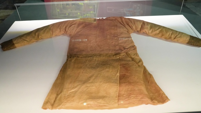 唐代衣服皮靴，布料