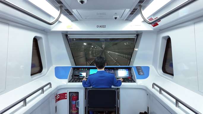 地铁驾驶室第一视角