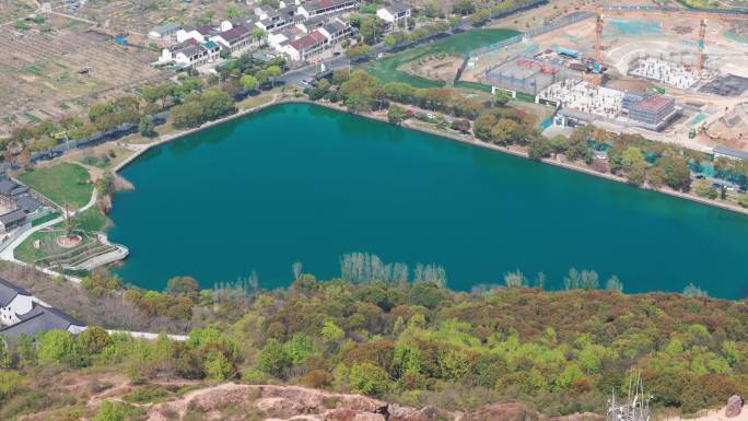 无锡阳山湖青绿湖面自然景