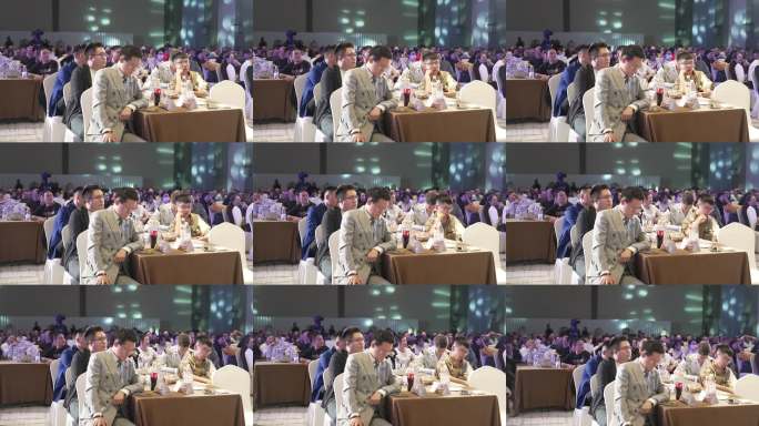 商务论坛参会者认真聆听
