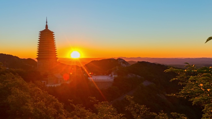 辽宁朝阳凤凰山中寺日出延时