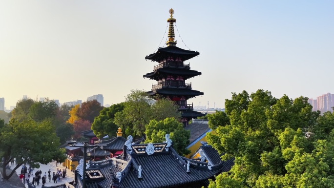 航拍苏州寒山寺秋天