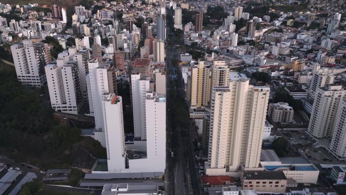 城市建筑的鸟瞰图 - 巴西米纳斯吉拉斯州朱伊斯德福拉