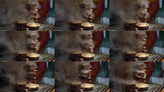 蒸笼热气腾腾 传统美食