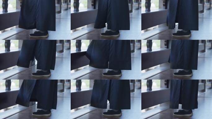 风吹僧袍僧人背影