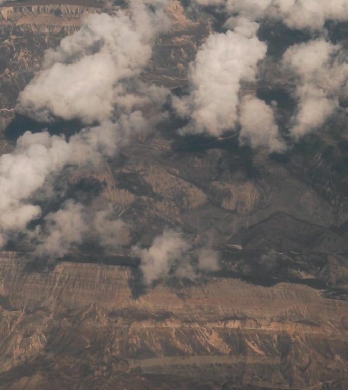 吉利亚特尔是俄罗斯达吉斯坦共和国 Gumbetovsky 区的一个乡村定居点，一个名为 selo 的