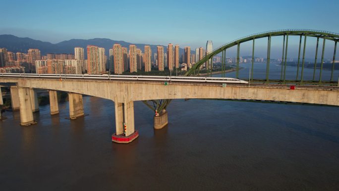 航拍中国高铁动车和谐号复兴号镜头合集